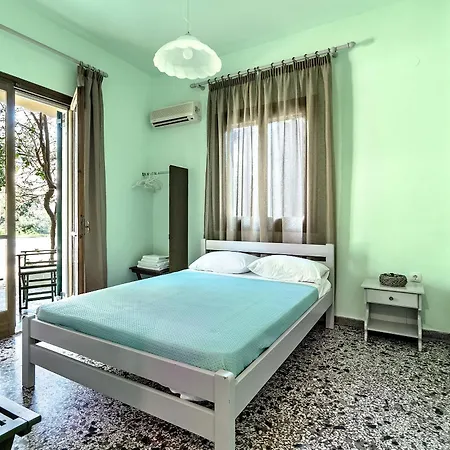 Old Boat Double 1 * Nikiana